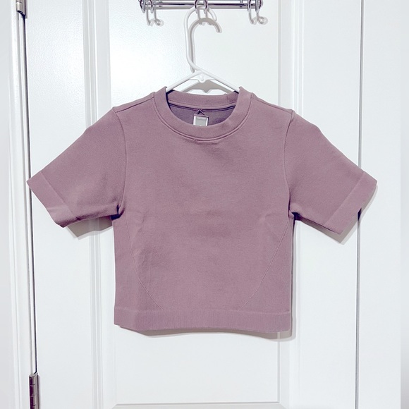 Everlane Seamless Tee - Picture 1 of 5